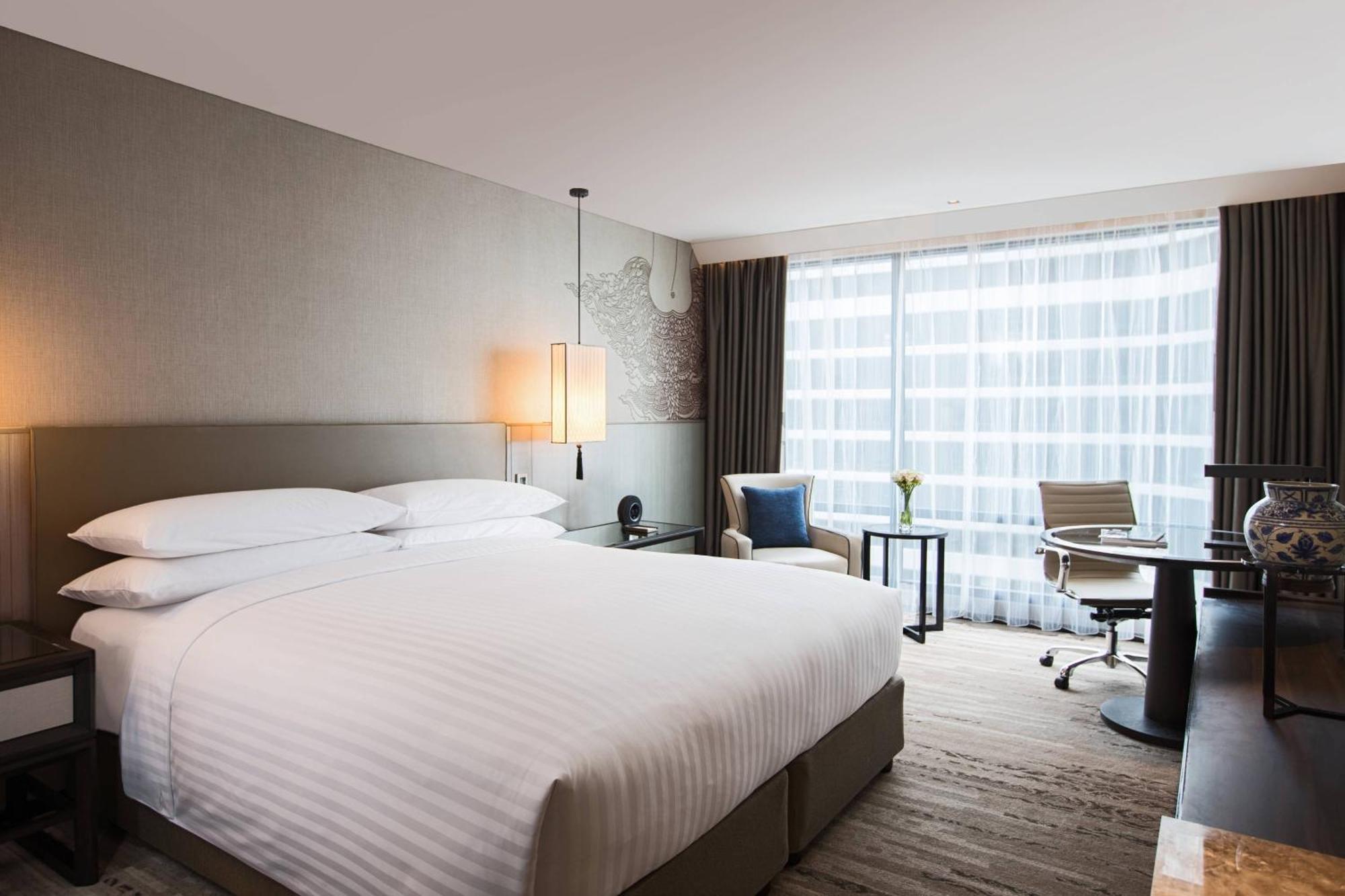 Bangkok Marriott Marquis Queens Park Eksteriør bilde Deluxe Room