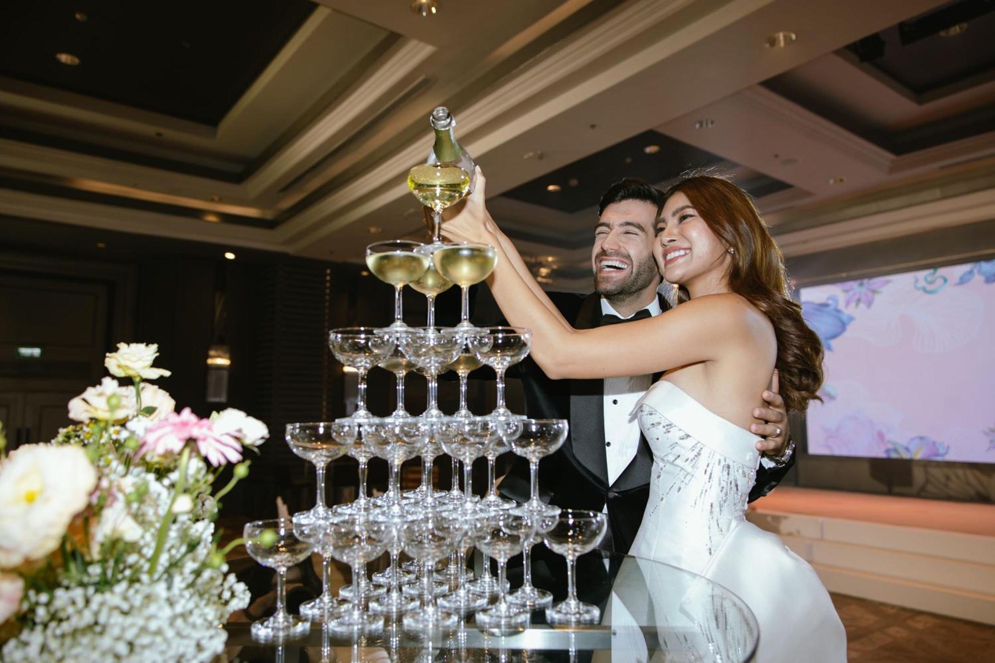 Bangkok Marriott Marquis Queens Park Eksteriør bilde Wedding reception