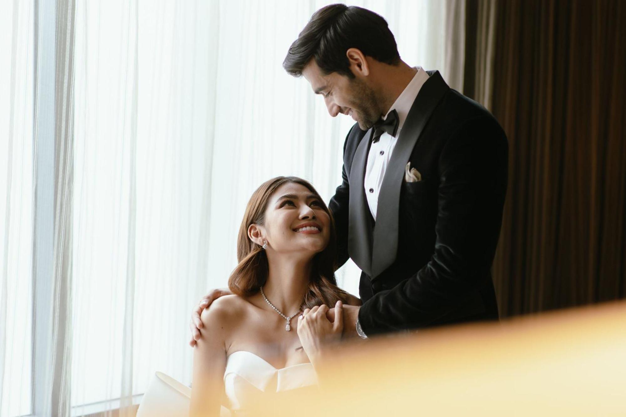 Bangkok Marriott Marquis Queens Park Eksteriør bilde A couple in a marriage