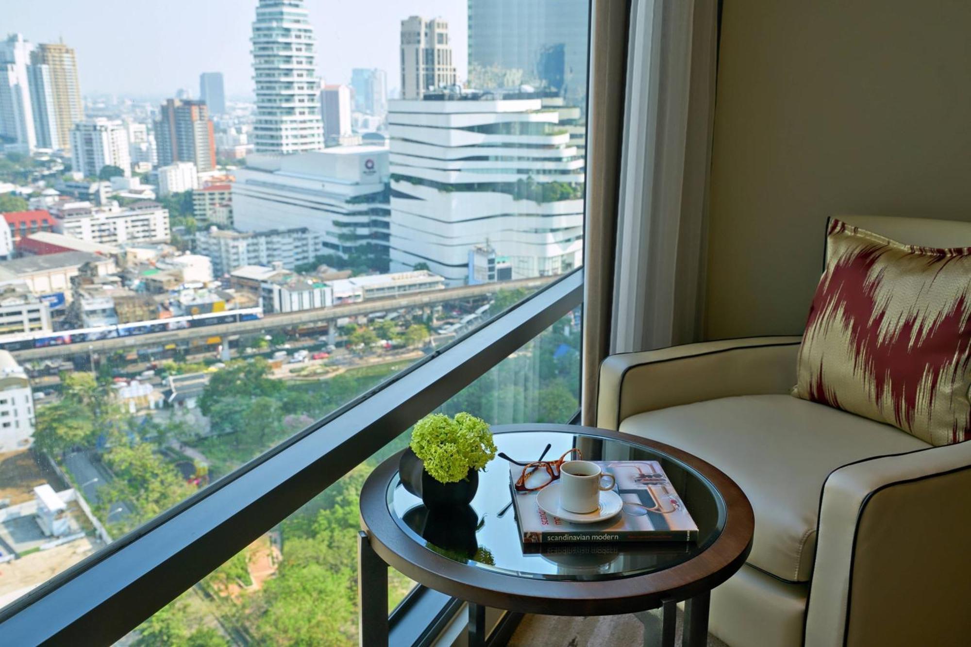 Bangkok Marriott Marquis Queens Park Eksteriør bilde View from a suite
